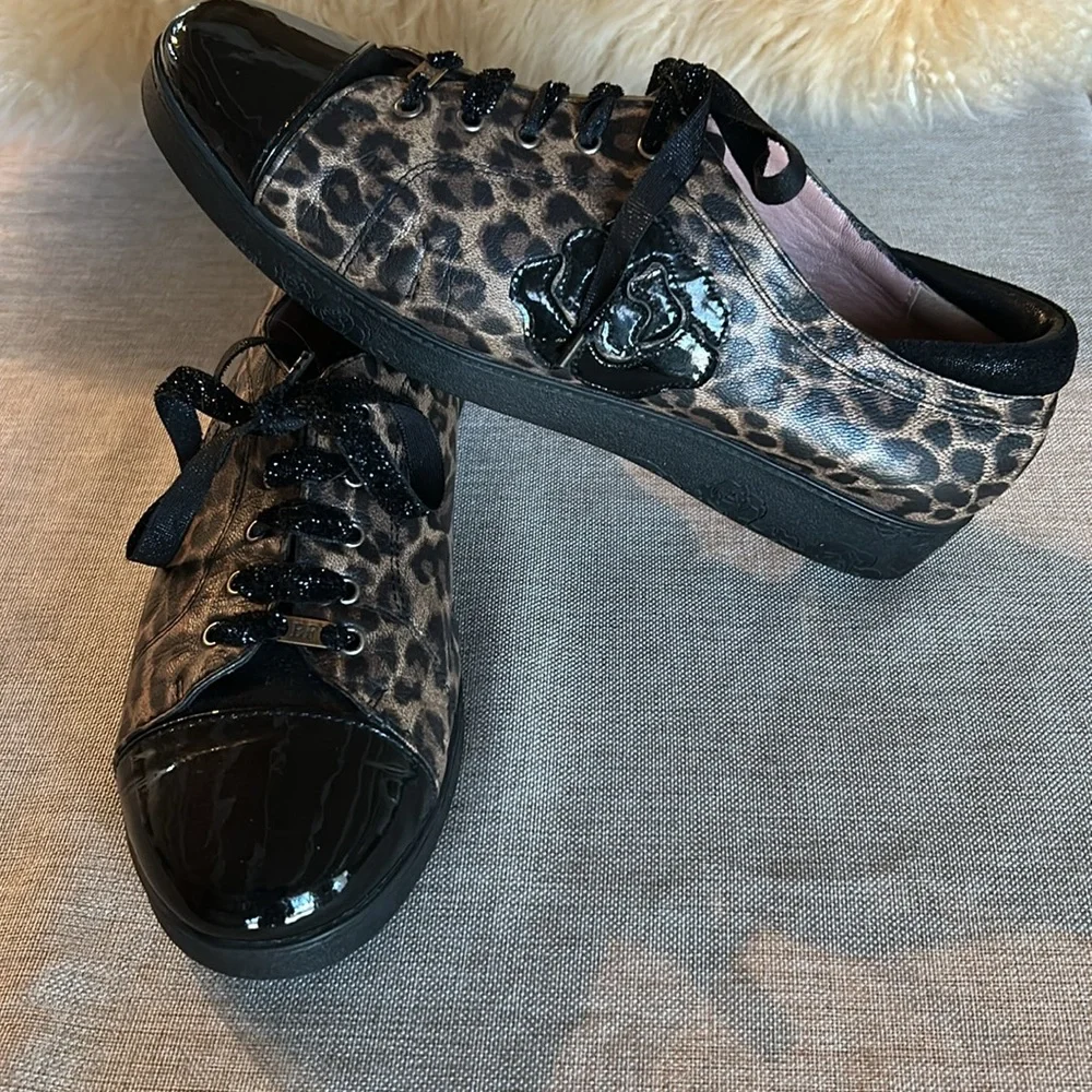 Beautiful Animal Print Leather/ Black Patent Sneakers 39 Excellent Condition - Picture 5 of 9